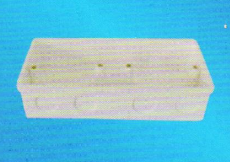 宏岳PVC_U阻燃管材管件__暗装开关盒（带活动脚）